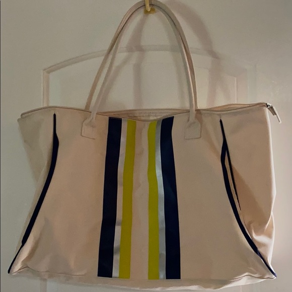 DSW Yoga Mat and Tote - Picture 5 of 8